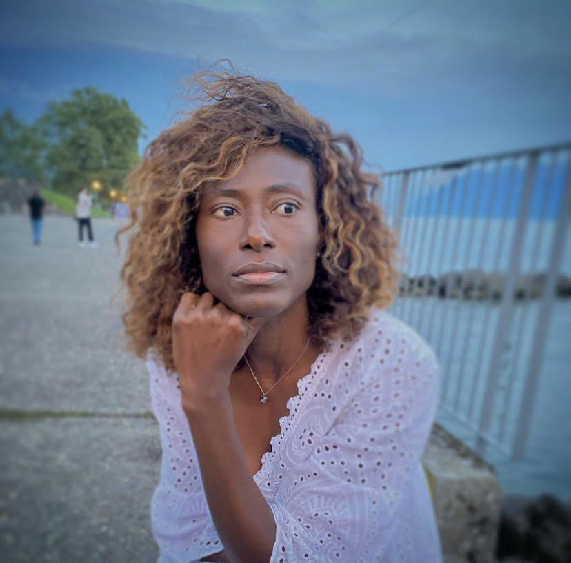 Portrait de Nicole Obiondina, nutritionniste à Lausanne avec son entreprise N-Nutrition